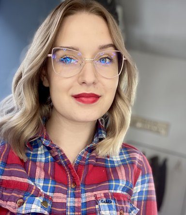 Kinga — fryzjer specjalista od nanoplastii i zabiegów pielęgnacyjnych, salon Prohair Łódź